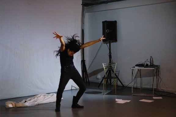 A lesson of darkness, Betty Tchomanga  © George Kondylis