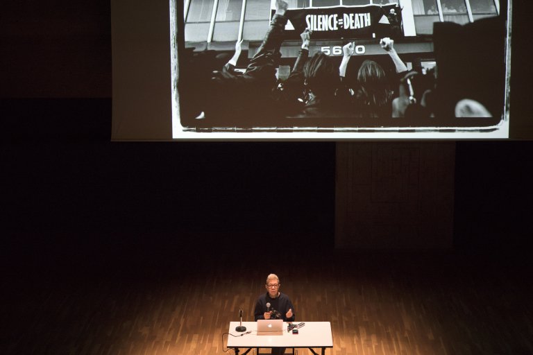 Conférence Elisabeth Lebovici, Quelques silences - ou pas (30 min.) le 28.09.2019 dans le cadre de la Fabrique John Cage et Merce Cunningham © Marc Domage