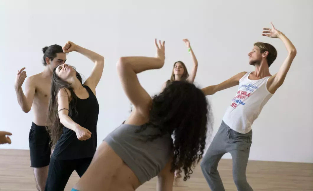cinq danseurs