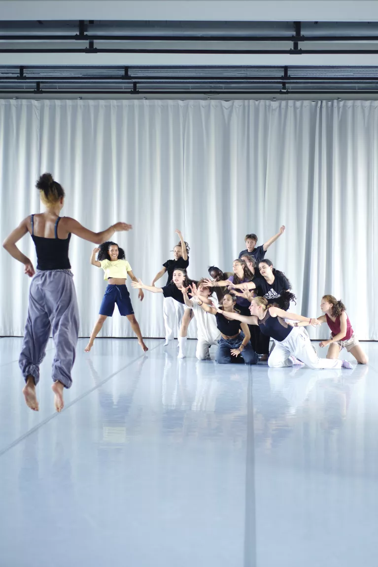 Élan Lyon, promotion 2022-2023, CND Centre national de la danse © Valentin Russo