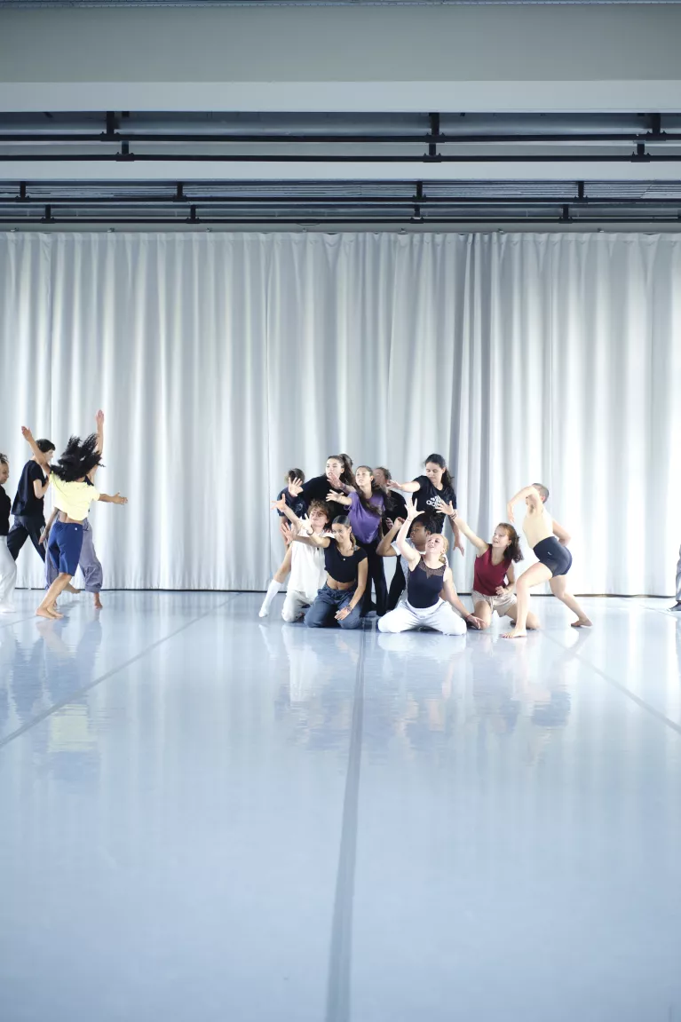 Élan Lyon, promotion 2022-2023, CND Centre national de la danse © Valentin Russo