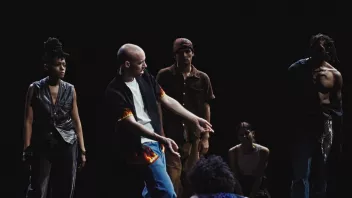 Still from the film ‘Les corps électriques’ by Raphael Stora 