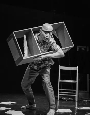 La danseuse malade, Kim Itoh. © Bozzo