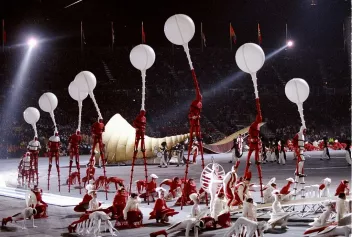 Photo de la cérémonie d’ouverture des Jeux olympiques d’Albertville, France. 